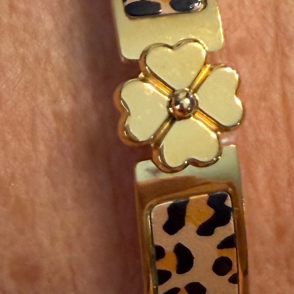 Kate Spade Gold and Leopard Print Spring Bangle Bracelet NWT - Picture 2 of 5